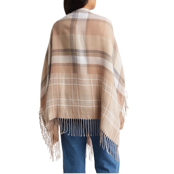 Steve Madden Tartan Ruana Kimono Cover Up with Fringe One Size Beige Ivory NEW - Picture 3 of 8